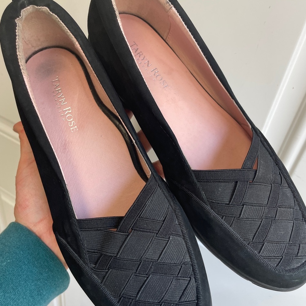 Taryn Rose Women's Black Woven Slip-On Flats